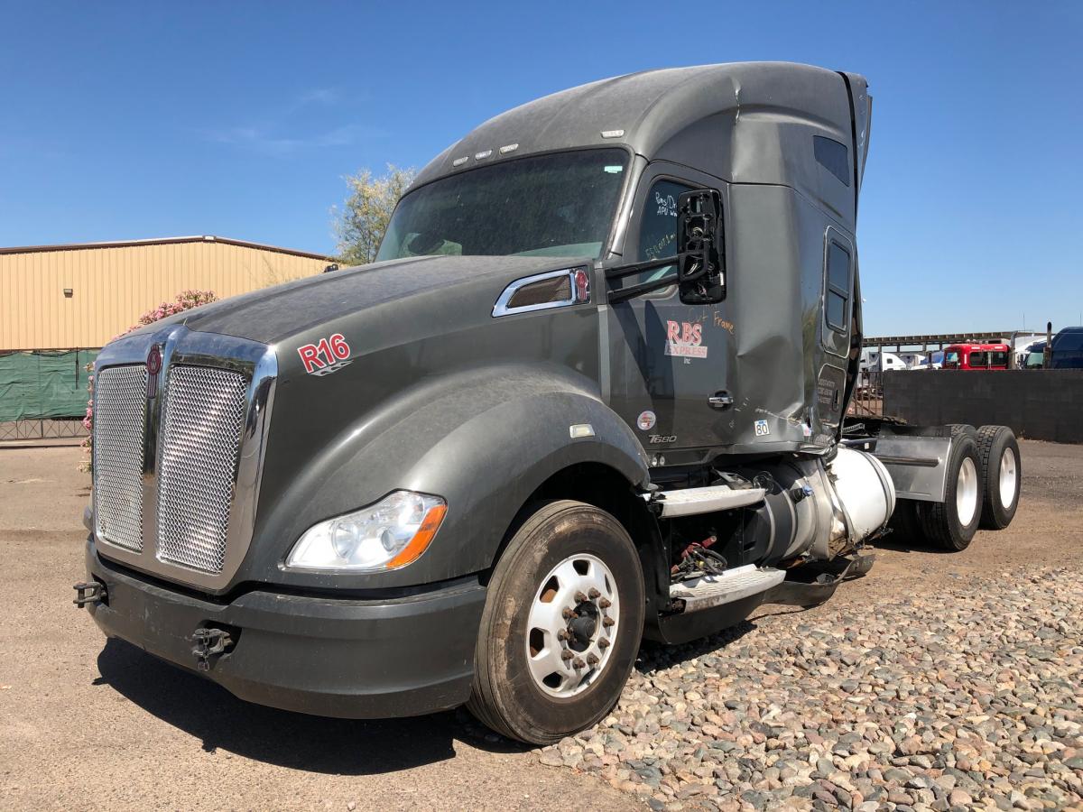 2017 KW T680 1571