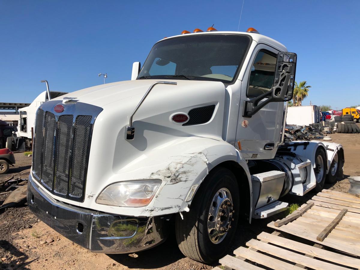 Peterbilt 579 1608