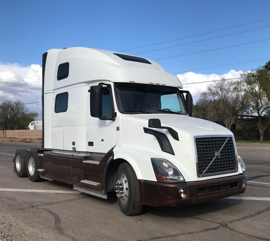 2014 Volvo VNL780