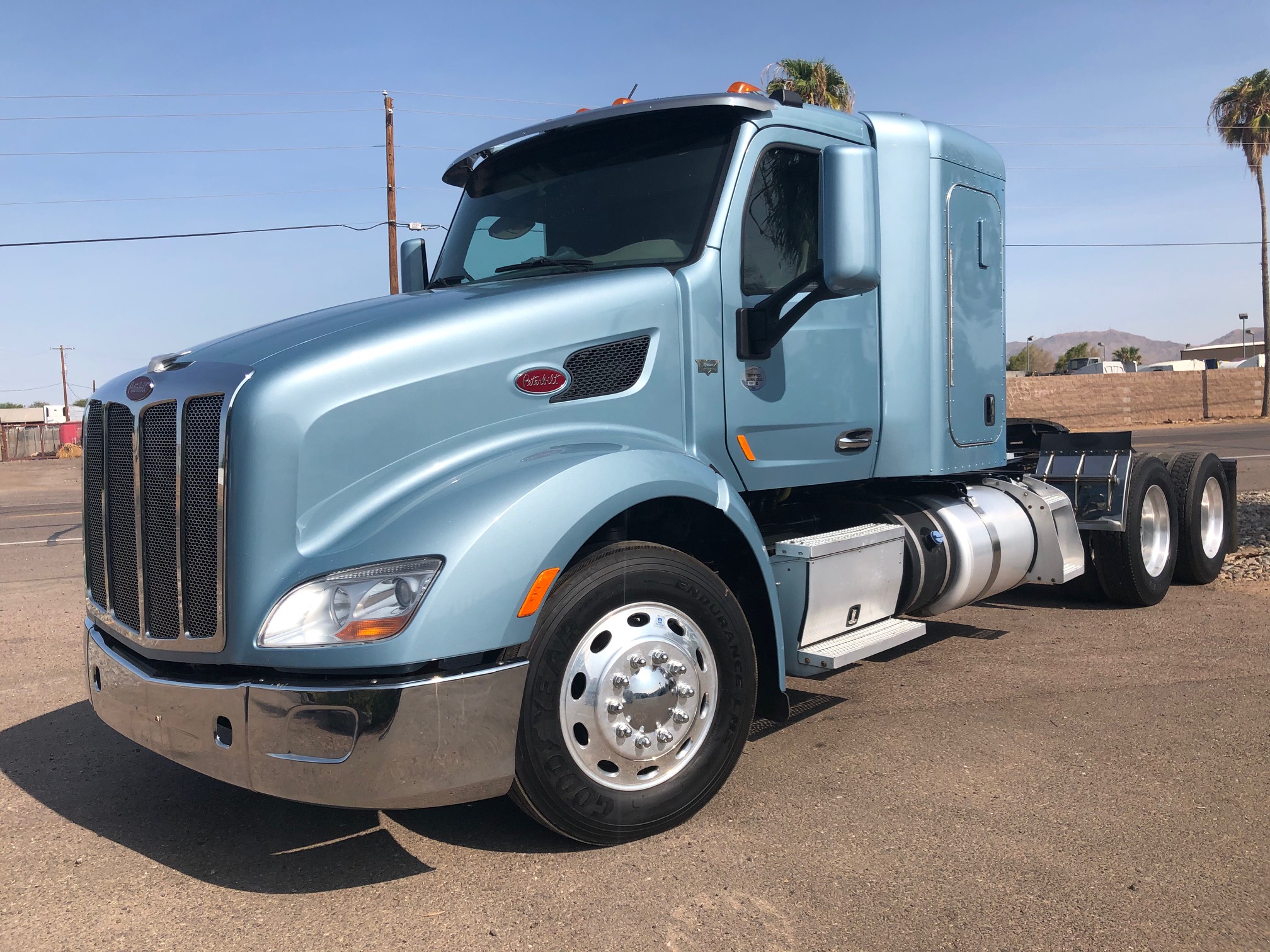 2017 Peterbilt 579