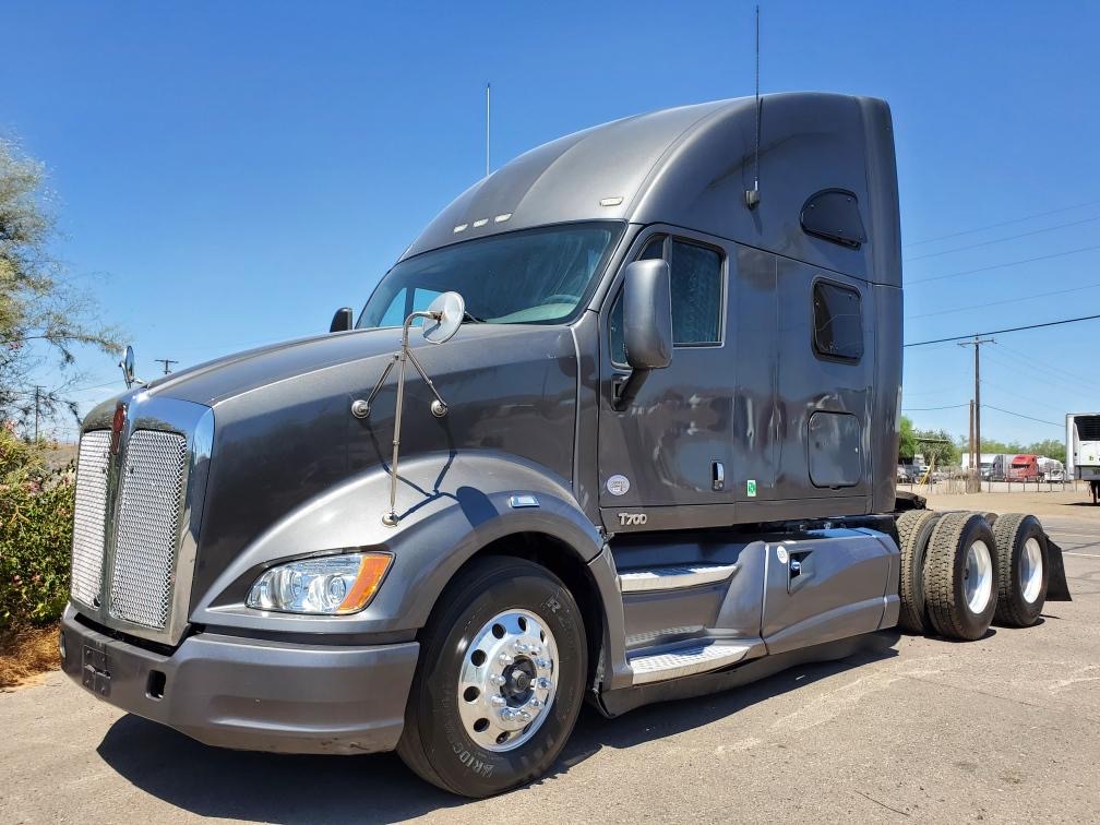 Grey T700