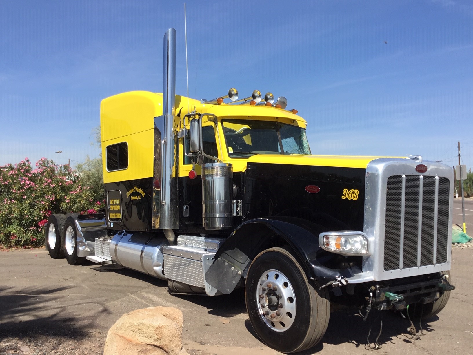 2017 Peterbilt 389 #1540