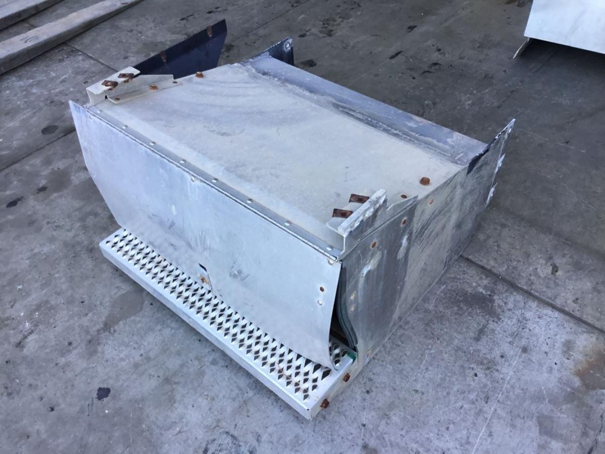 Peterbilt Battery box