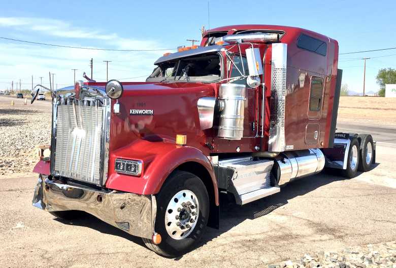 2023 Kenworth W900 565-18 $43,900